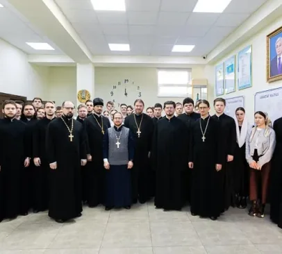 Патриарший архидиакон Константин Барган встретился со студентами Алматинской семинарии