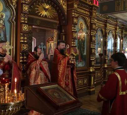 В день памяти святителя Николая Чудотворца ректор семинарии возглавил Литургию в семинарском храме 